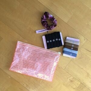 GIMME Beauty Pink, Translucent, Bubble Travel / Makeup Bag + Hair Accessories